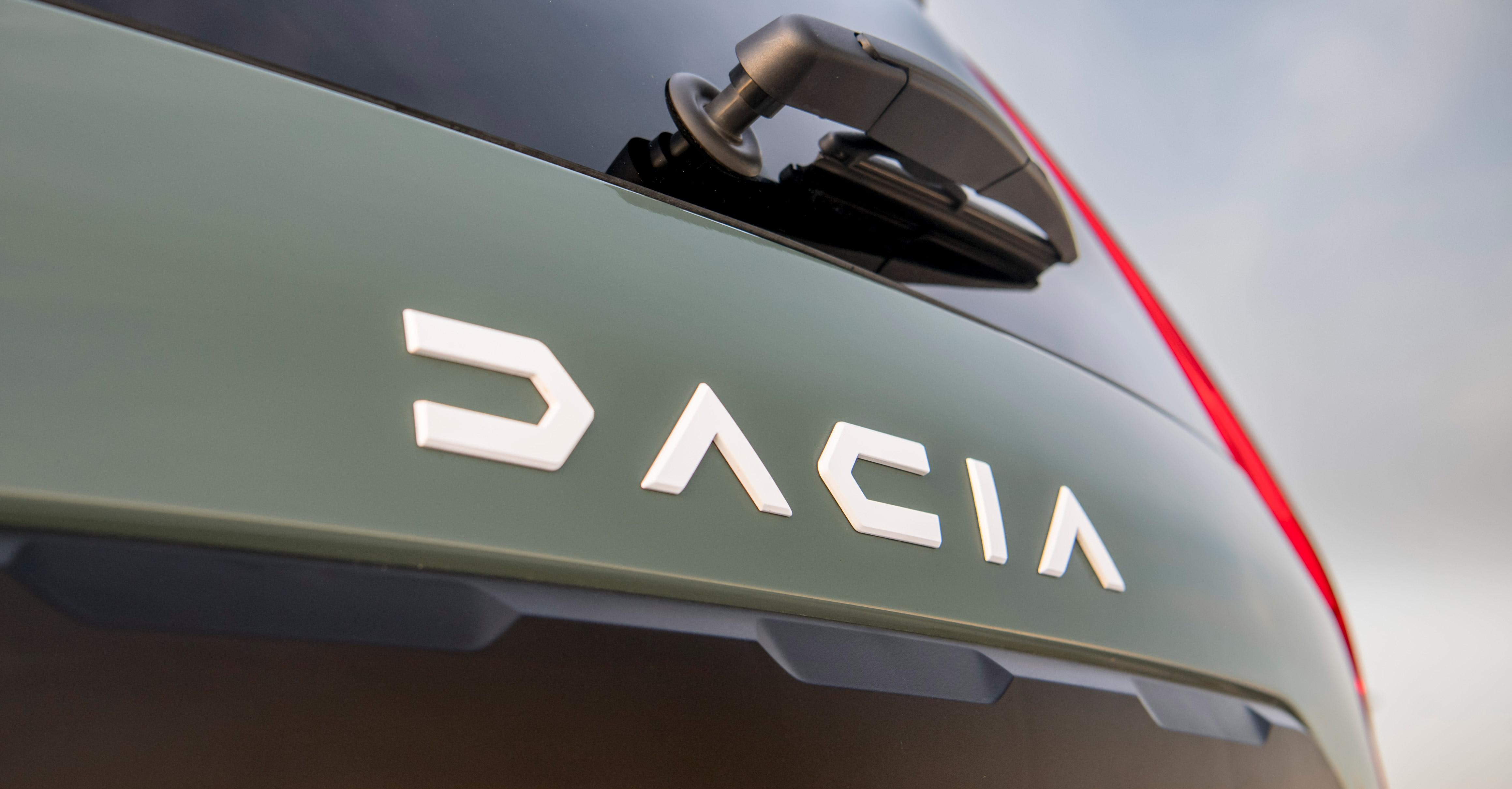 Dacia Zen warranty badge