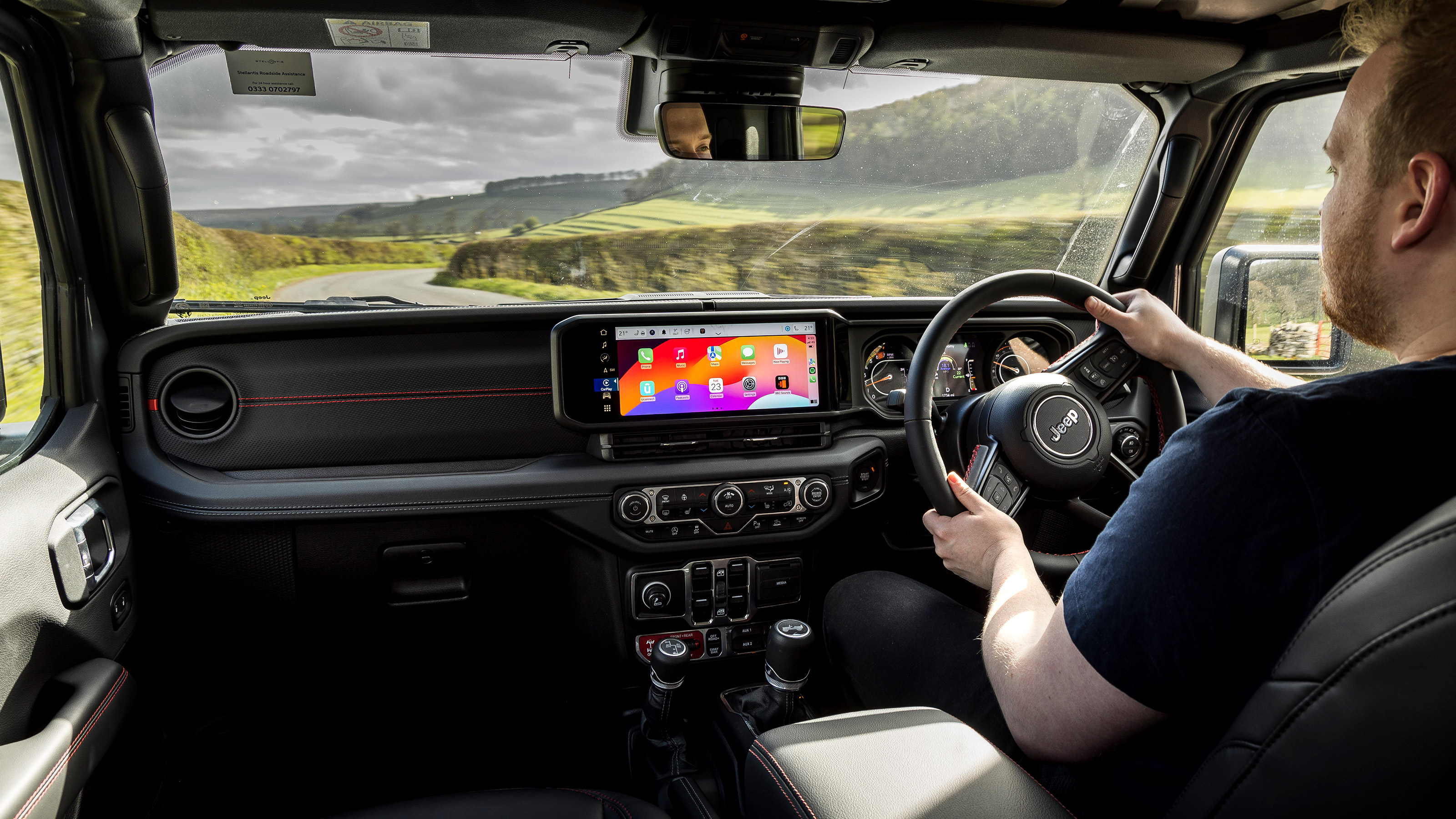 Jeep Wrangler interior staff