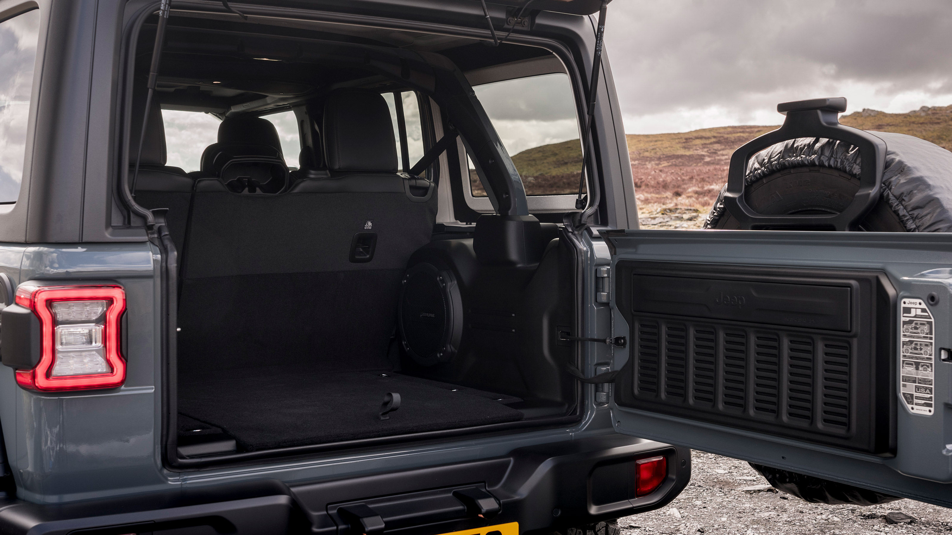Jeep Wrangler tailgate