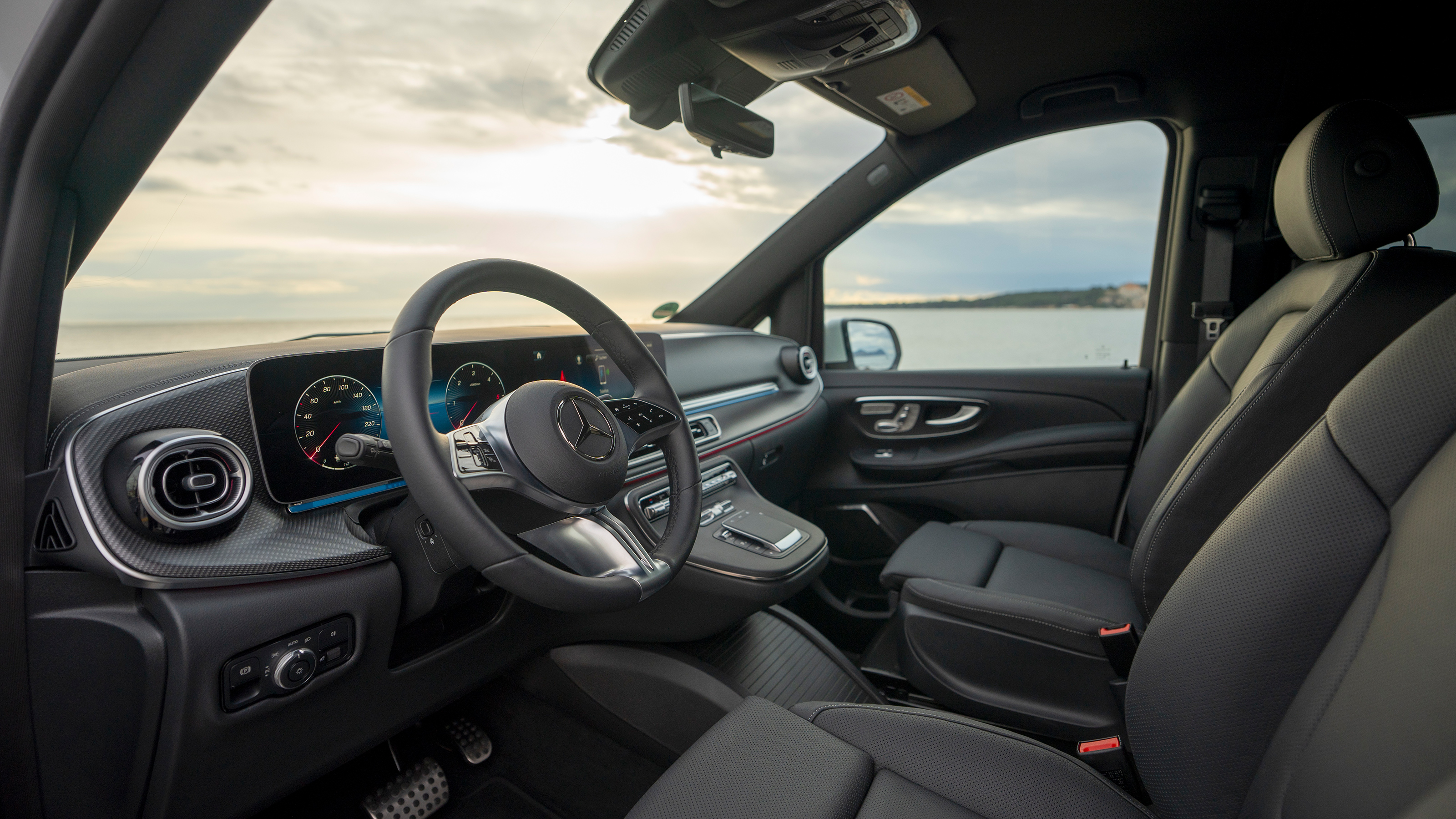 Mercedes V-Class interior through door