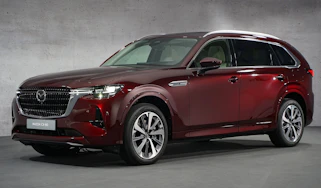 Mazda CX-80 front quarter