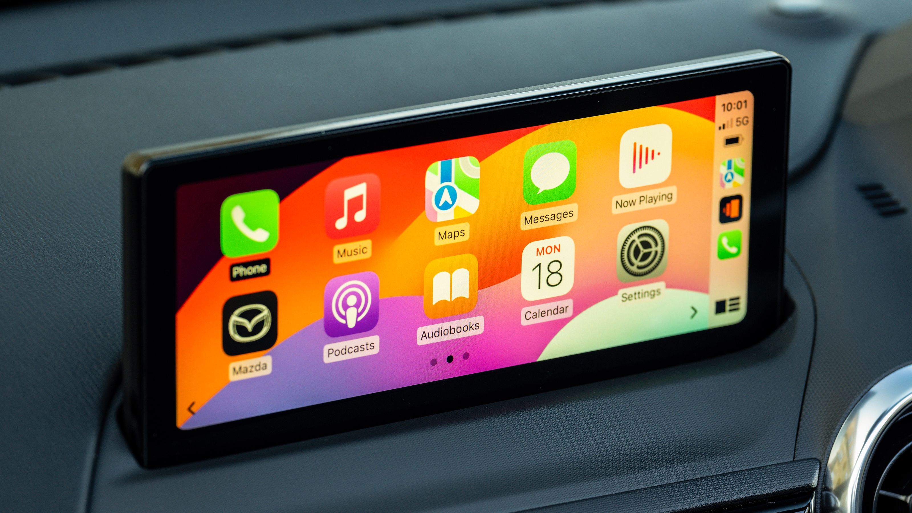 2024 Mazda MX-5 apple carplay