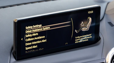 2024 Mazda MX-5 infotainment 2