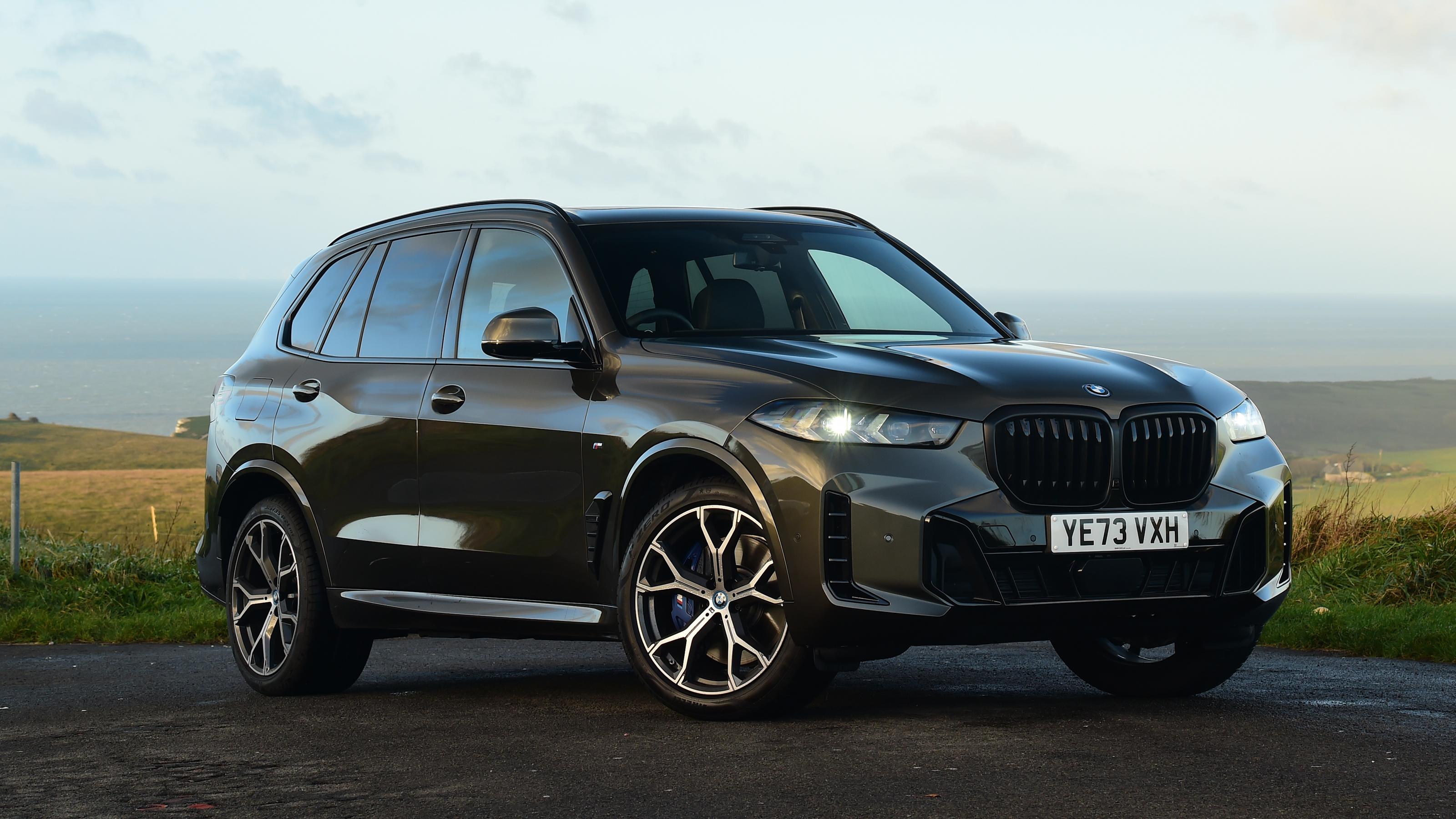 BMW X5 static front quarter