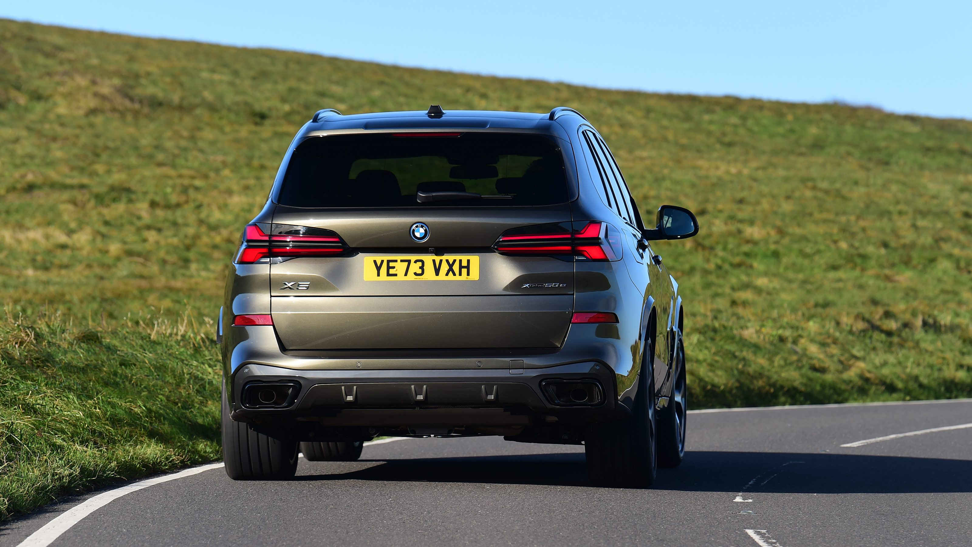 BMW X5 rear dynamic