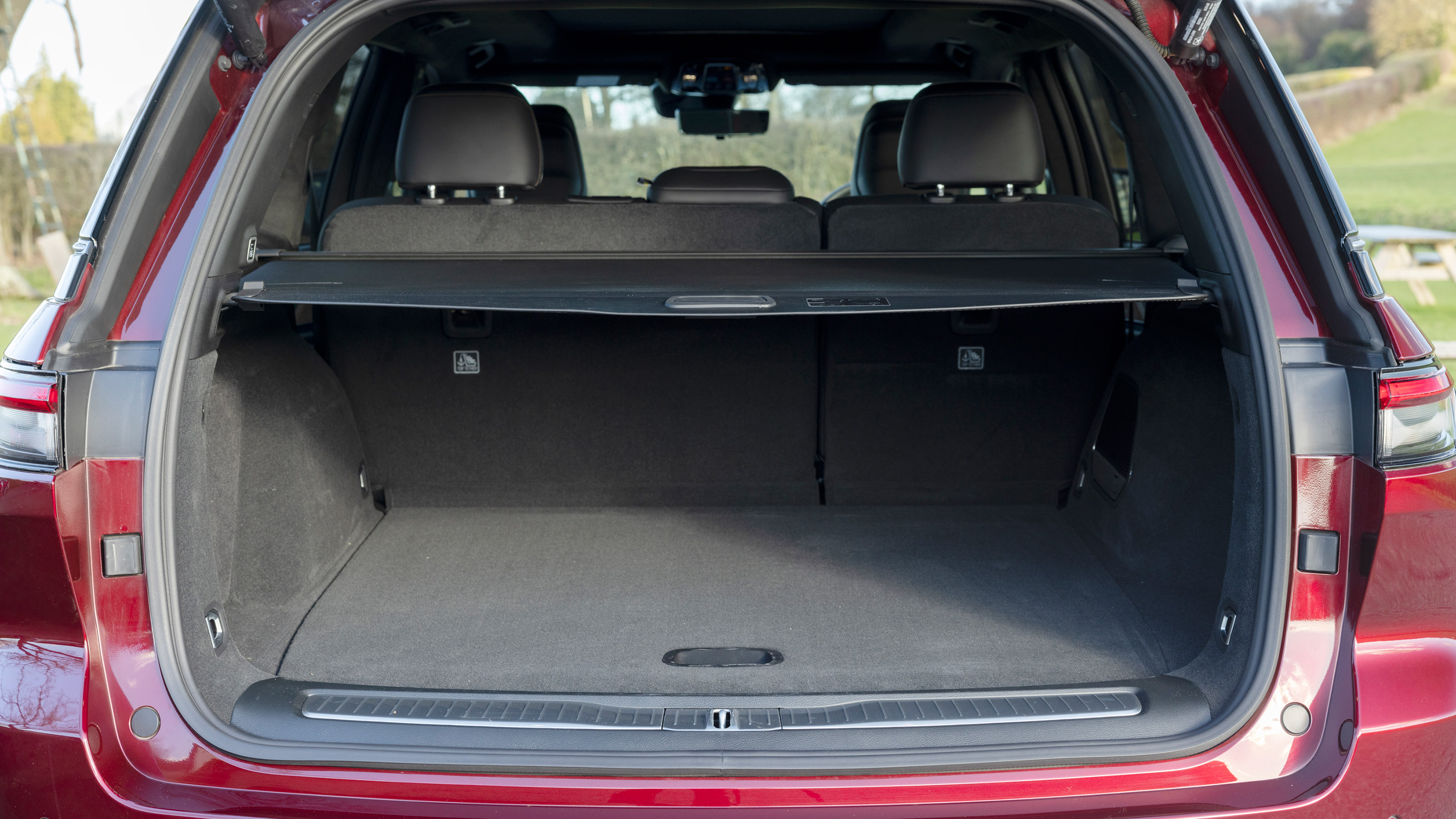 Jeep Grand Cherokee boot