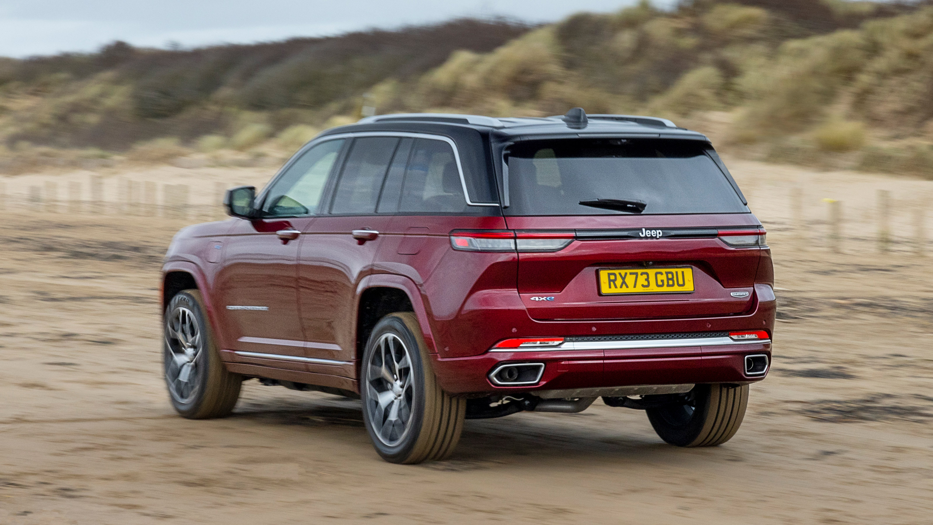 Jeep Grand Cherokee rear 3/4 beach