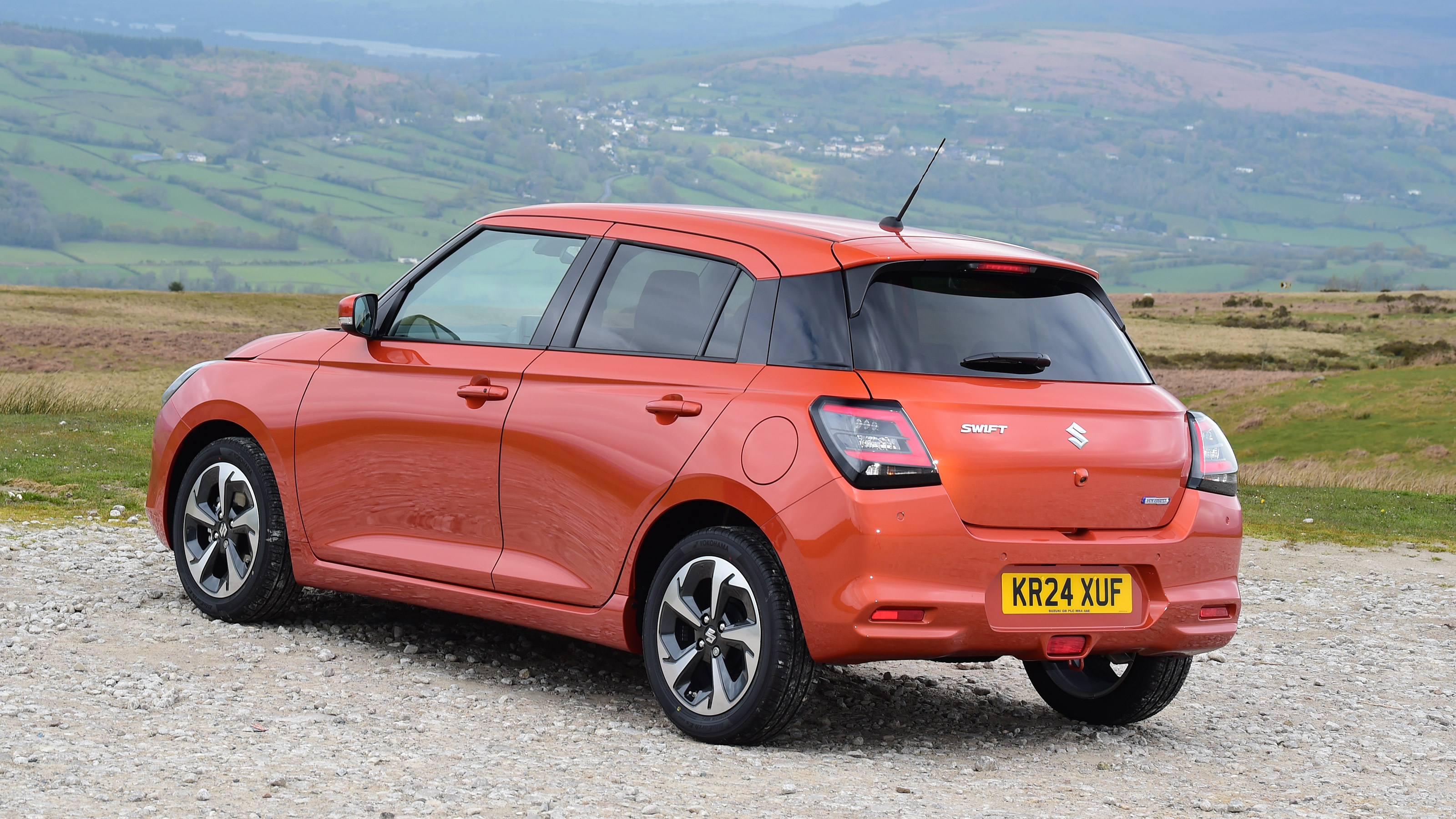 Suzuki Swift UK rear 3/4 static