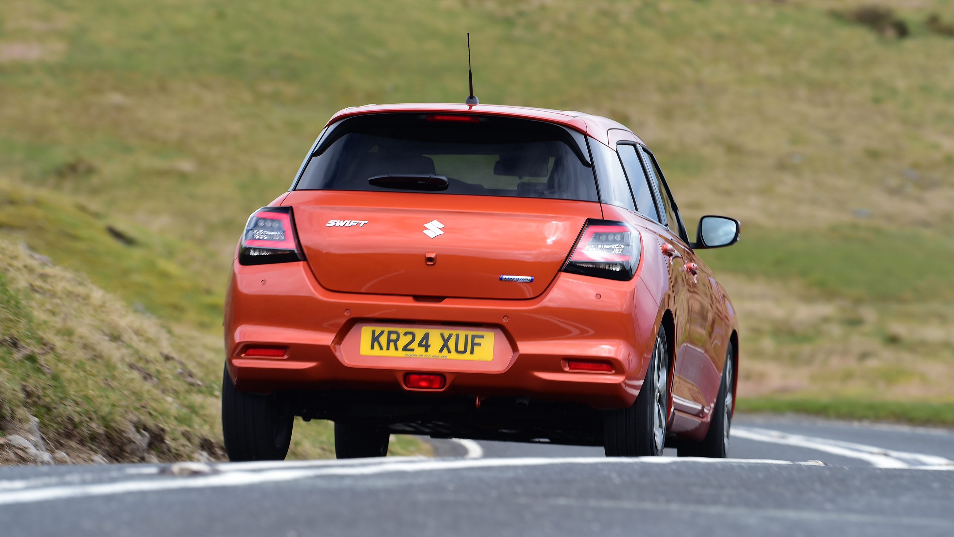Suzuki Swift UK rear cornering