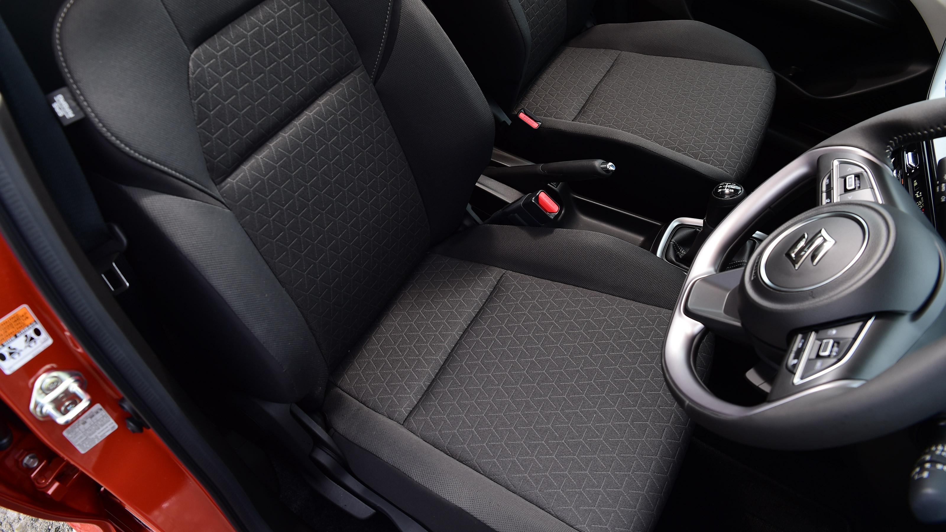 Suzuki Swift UK front seats