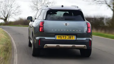 MINI Countryman rear driving