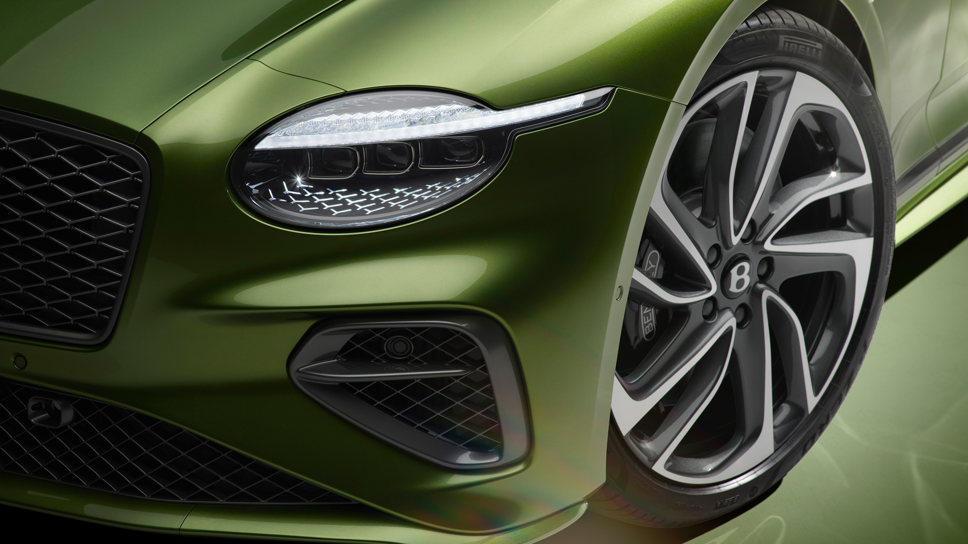 New Bentley Continental GT front wheel