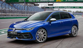 Volkswagen Golf R front quarter