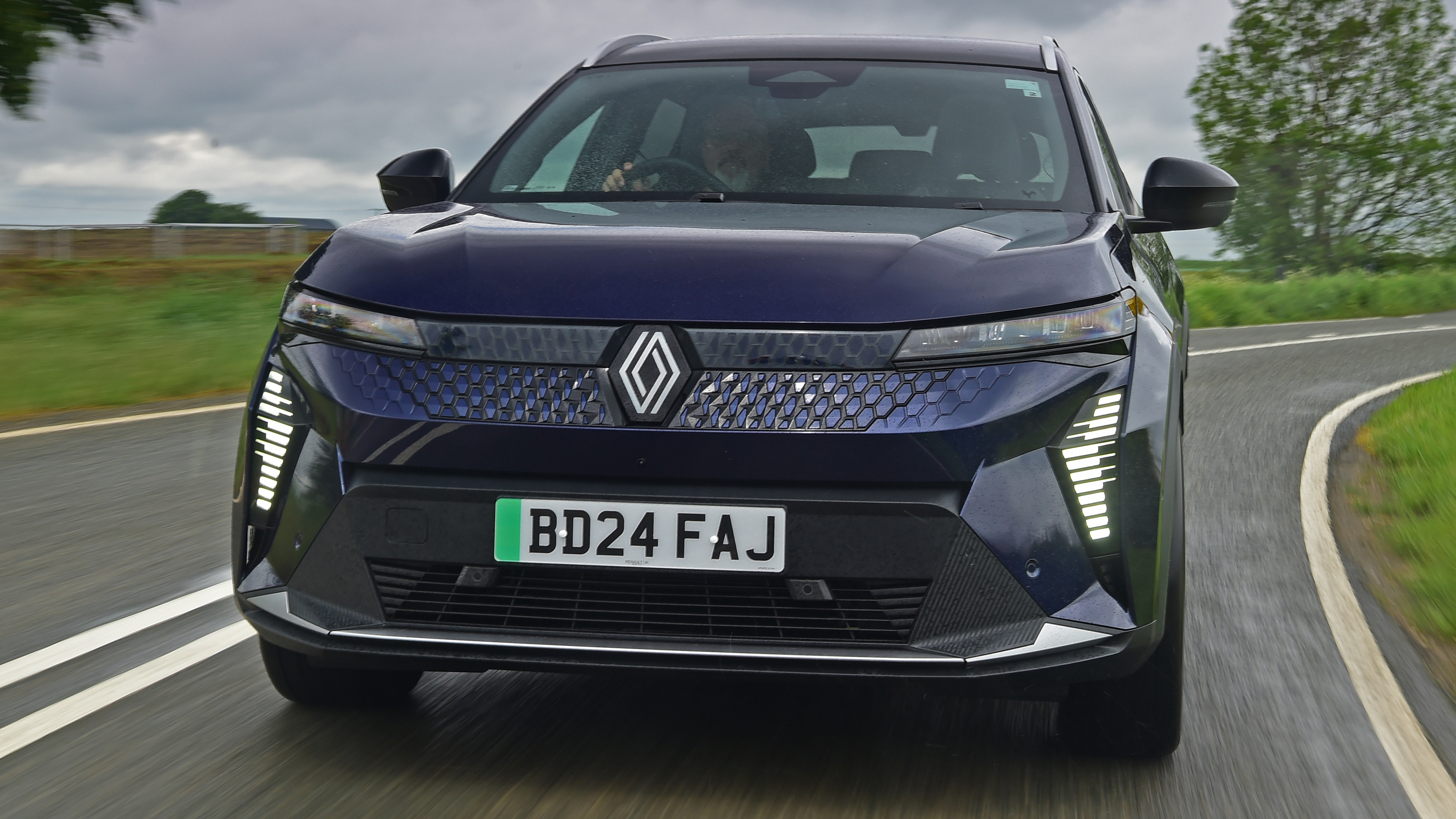 Renault Scenic front closeup