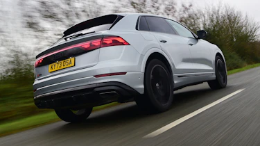 Audi Q8 facelift rear 3/4 tracking