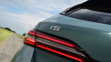 BMW i5 Touring badge
