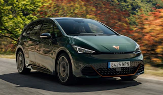Cupra Born VZ front quarter