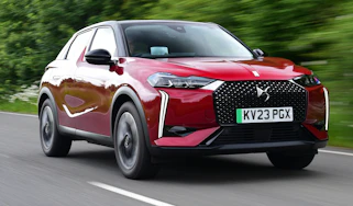 DS 3 E-Tense front quarter driving