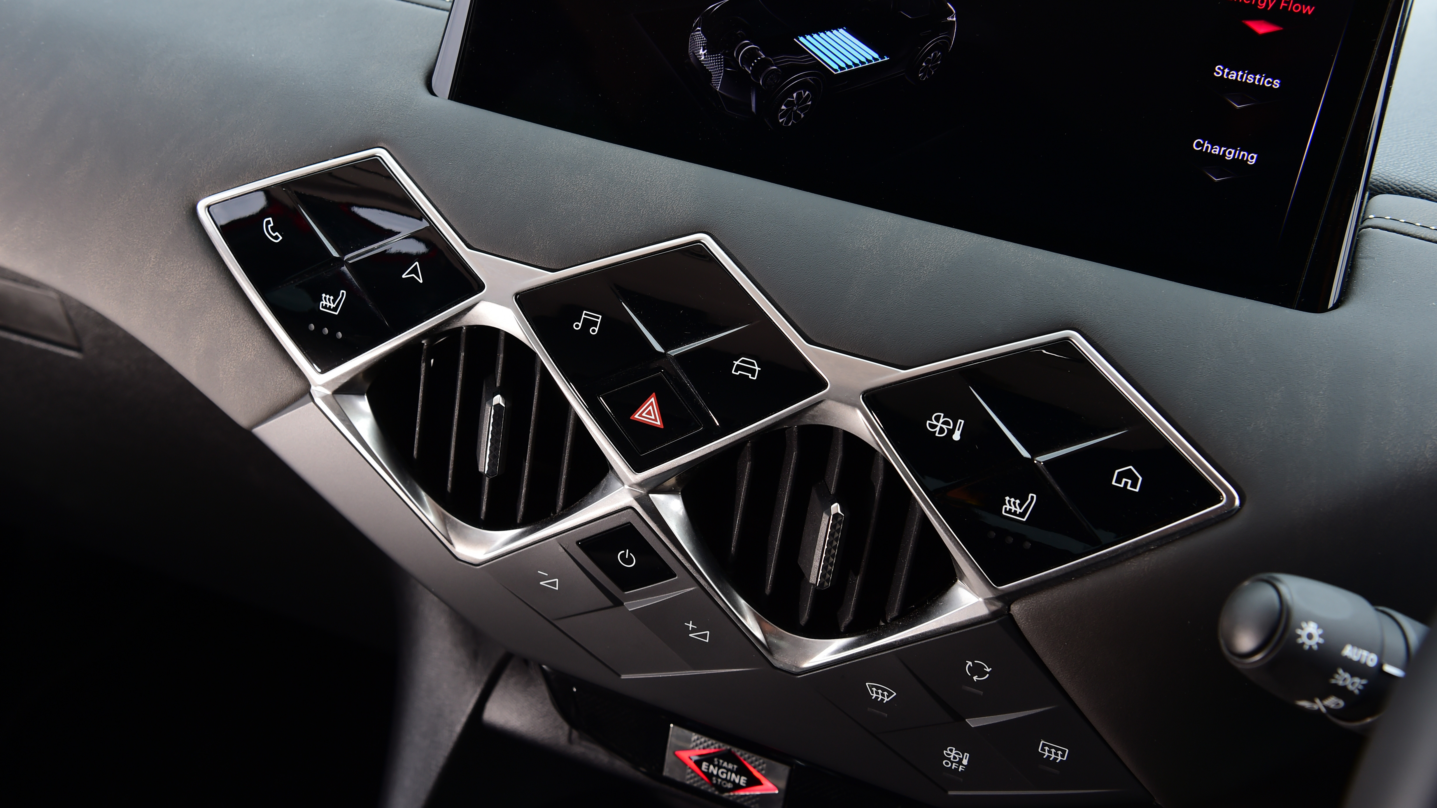 DS 3 E-Tense interior closeup