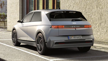 Hyundai Ioniq 5 2024 rear quarter