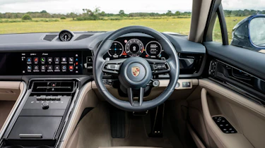 Porsche Panamera facelift interior