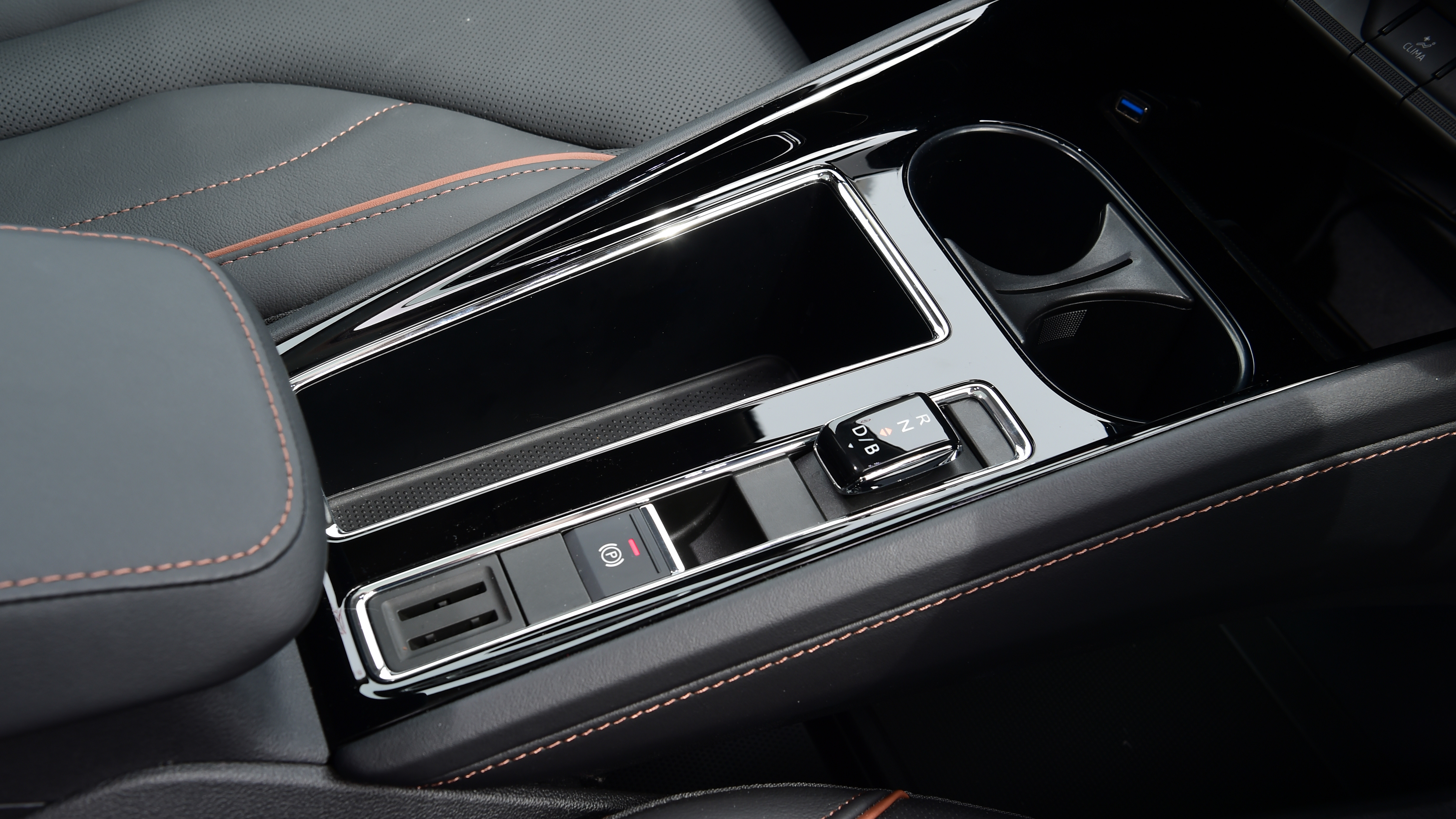 Skoda Enyaq Coupe centre console