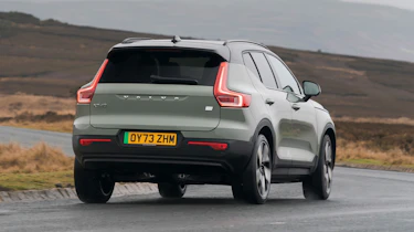 Volvo XC40/EX40 rear handling