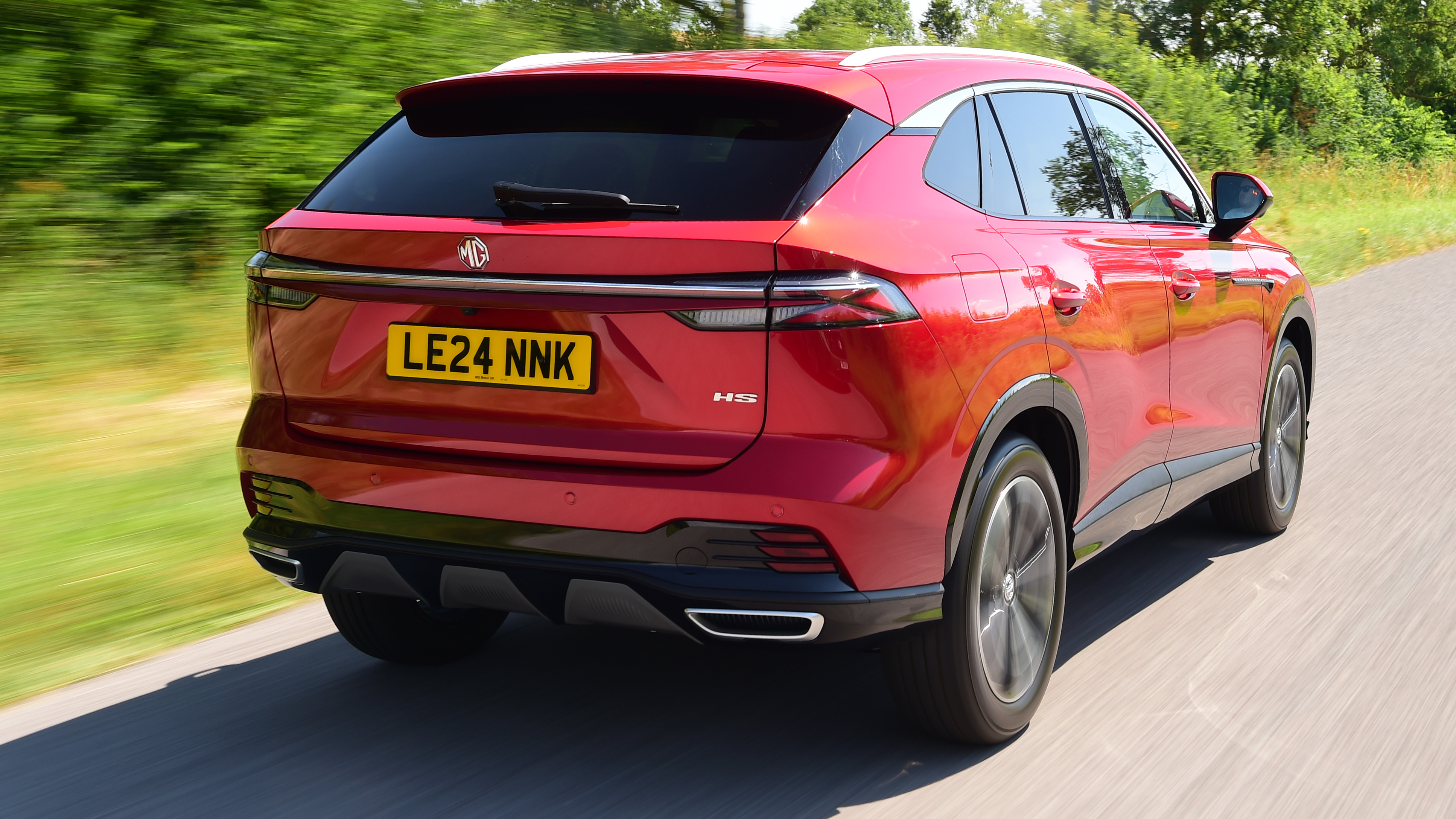 MG HS rear quarter dynamic