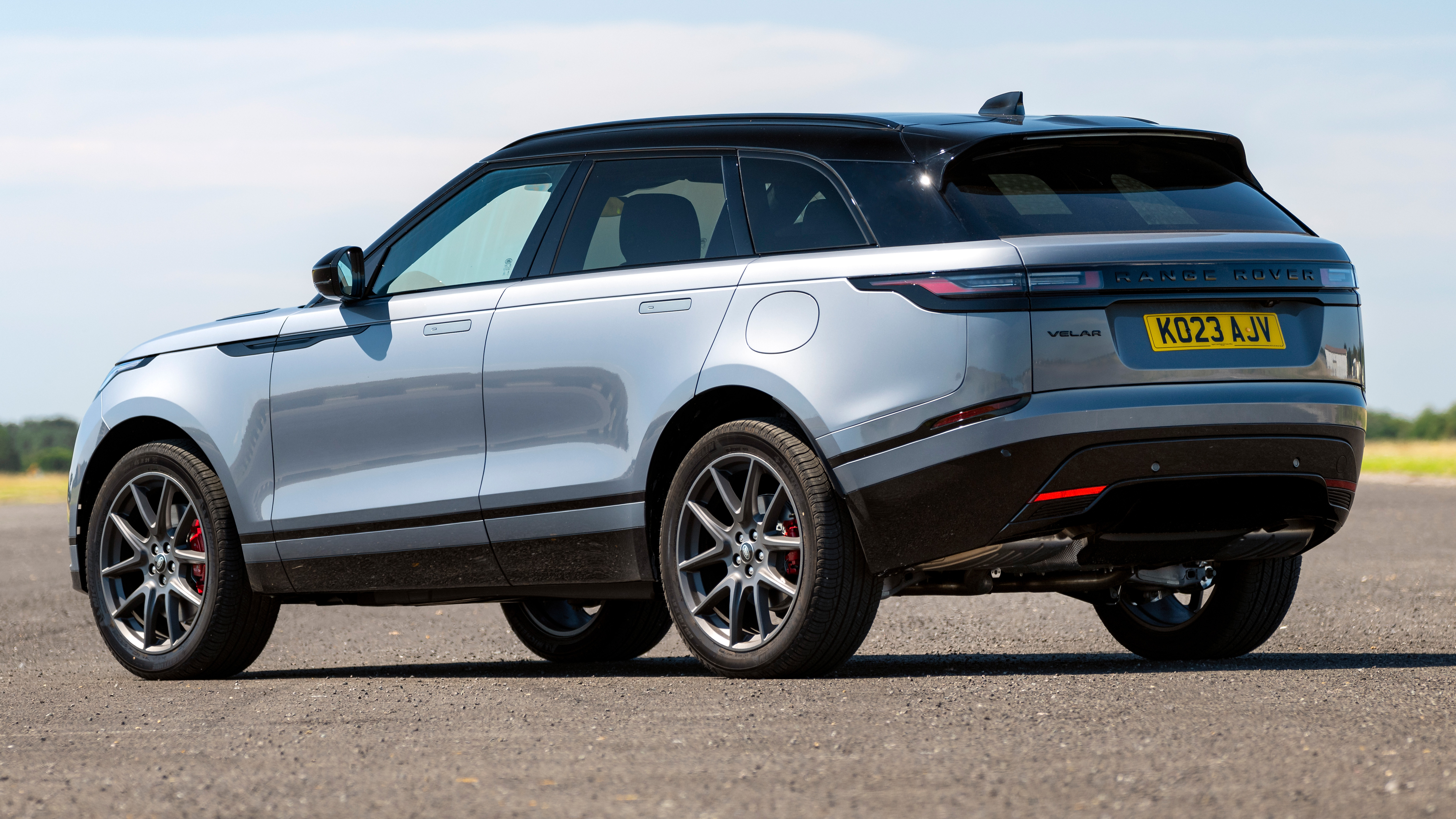 Range Rover Velar rear quarter static