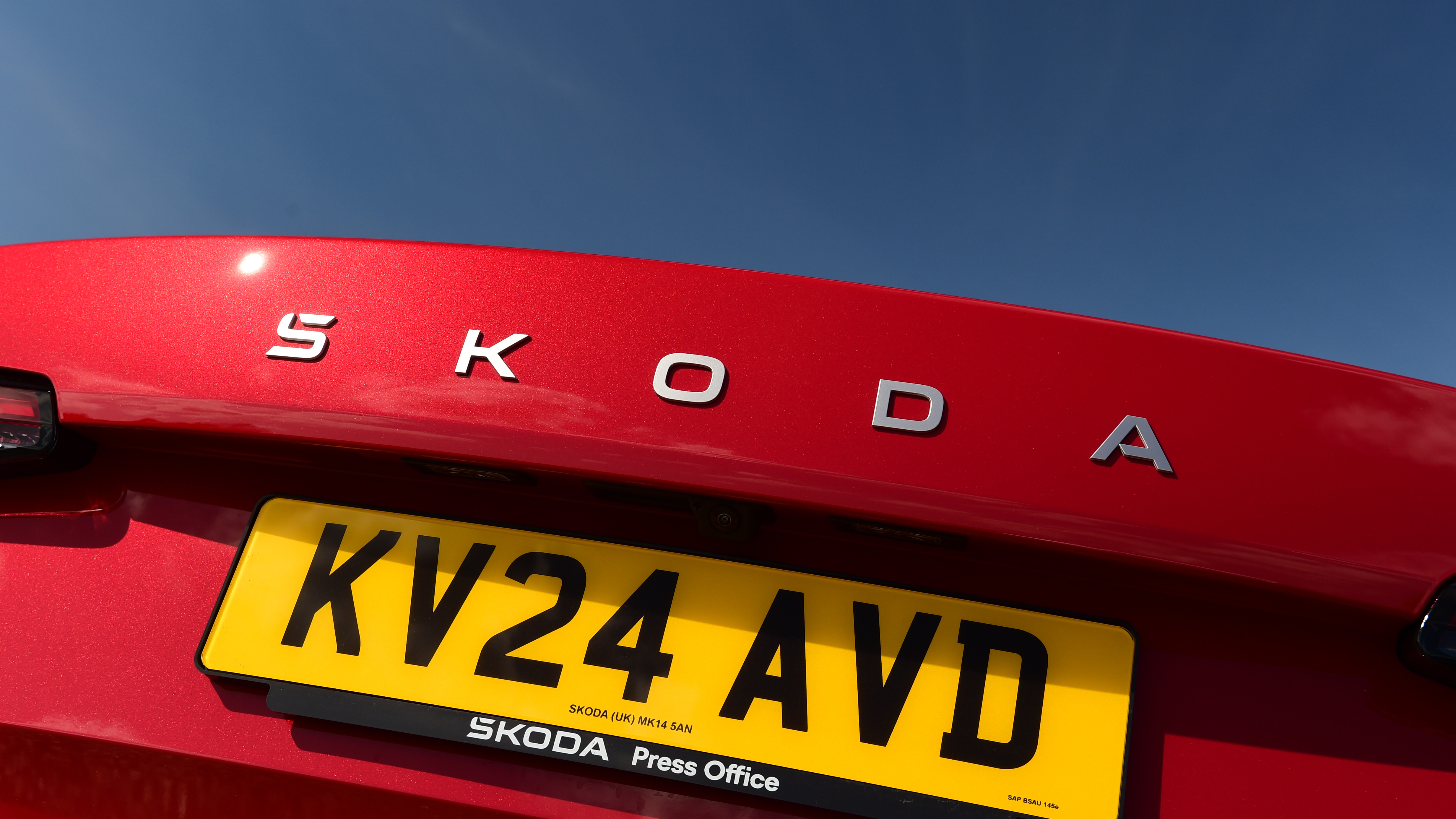 Skoda Superb logo