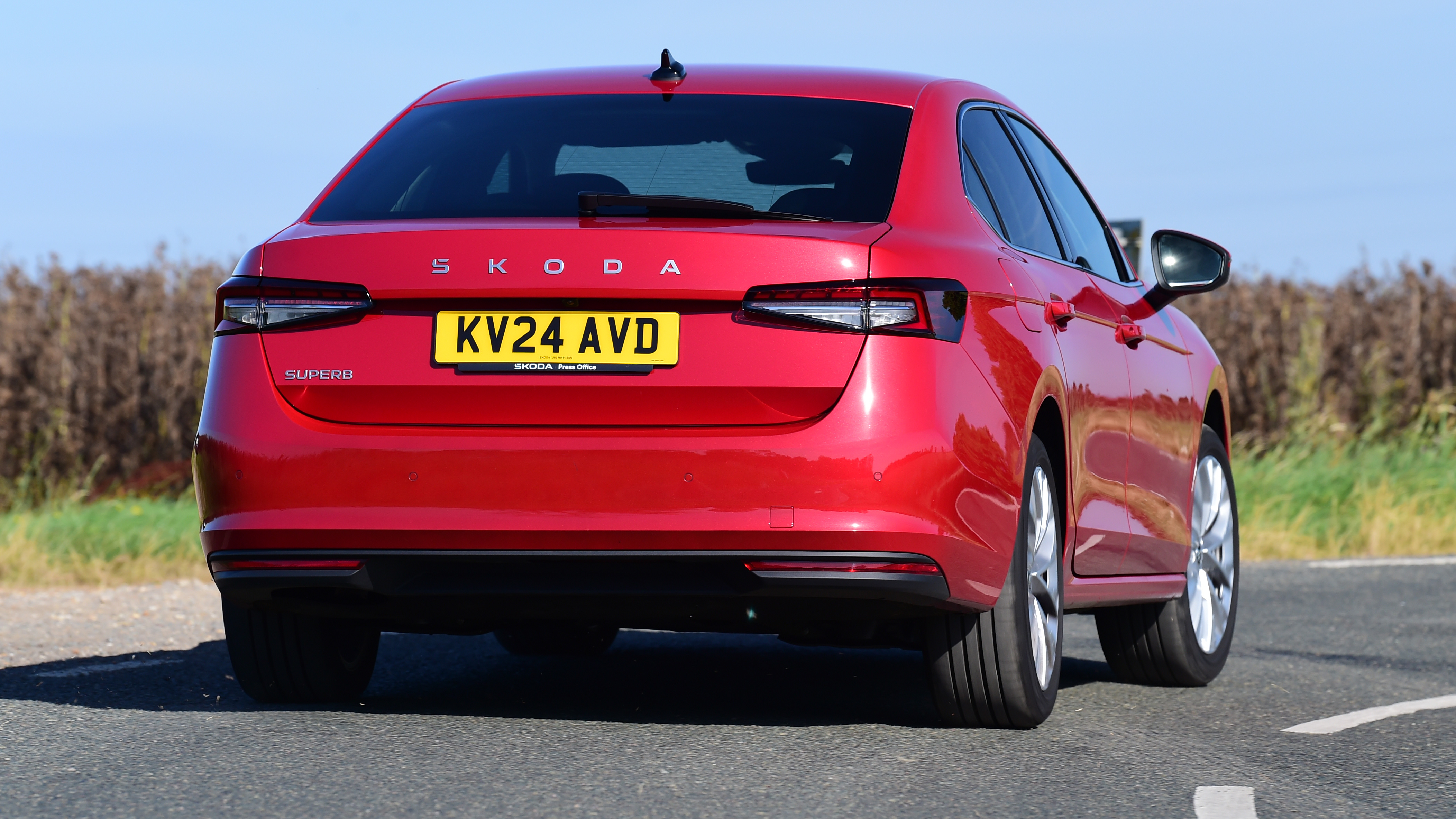 Skoda Superb rear cornering