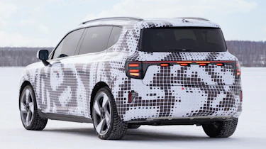 Smart 5 teaser rear quarter