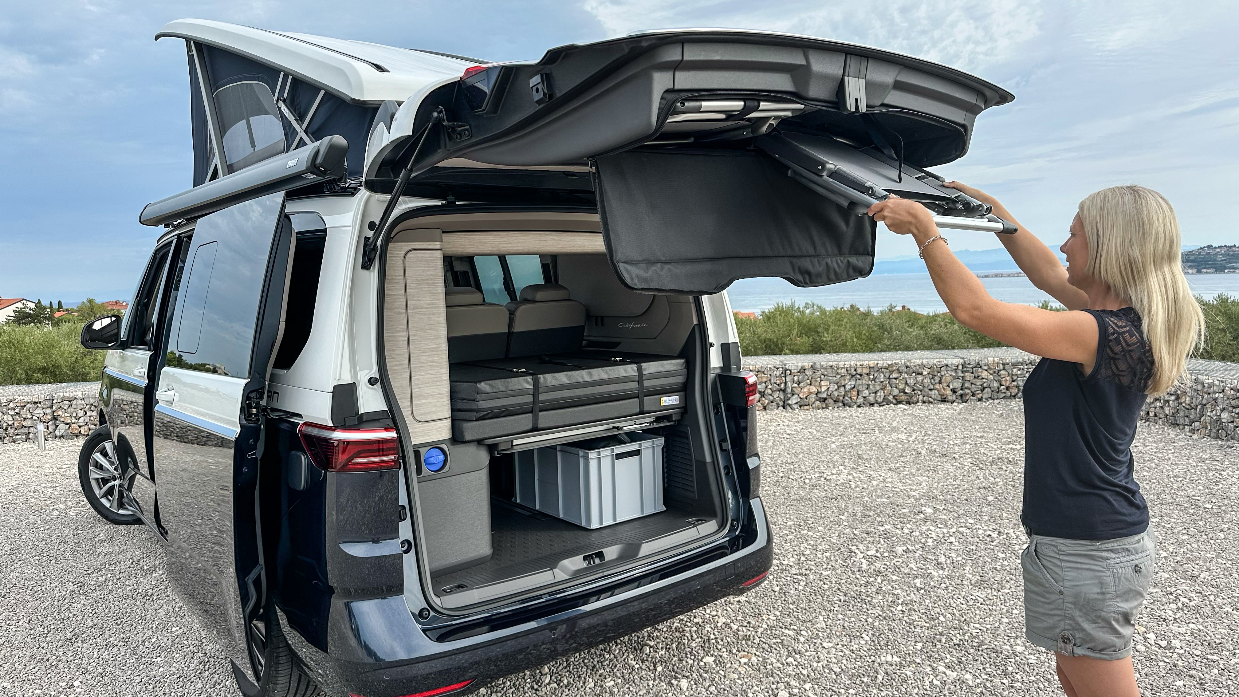 Volkswagen California rear access
