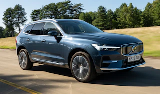Volvo XC60 front quarter driving