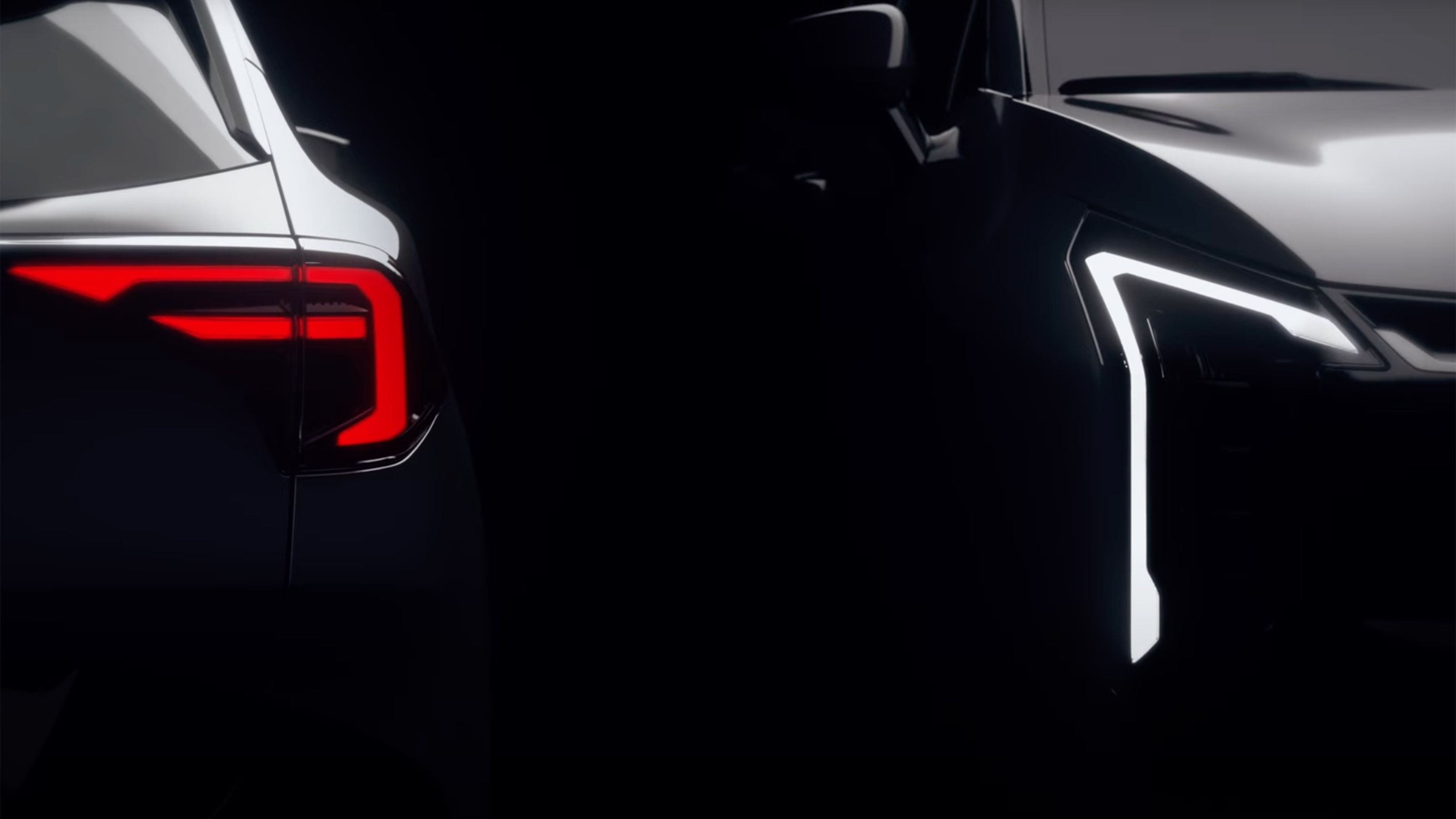 Kia Sportage teaser front and back