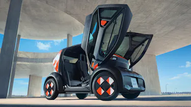 Mobilize Duo doors open