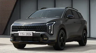2025 Kia Sportage front quarter