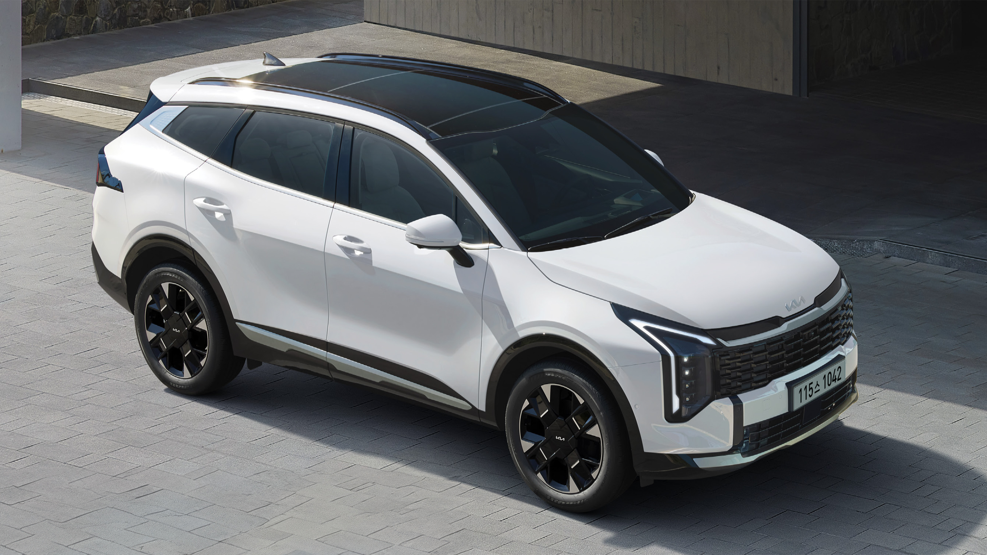 2025 Kia Sportage front quarter above