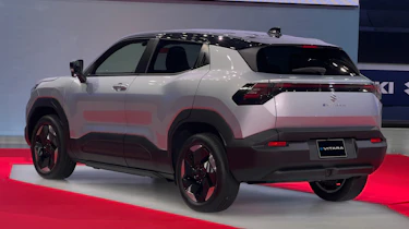 Suzuki e Vitara reveal rear