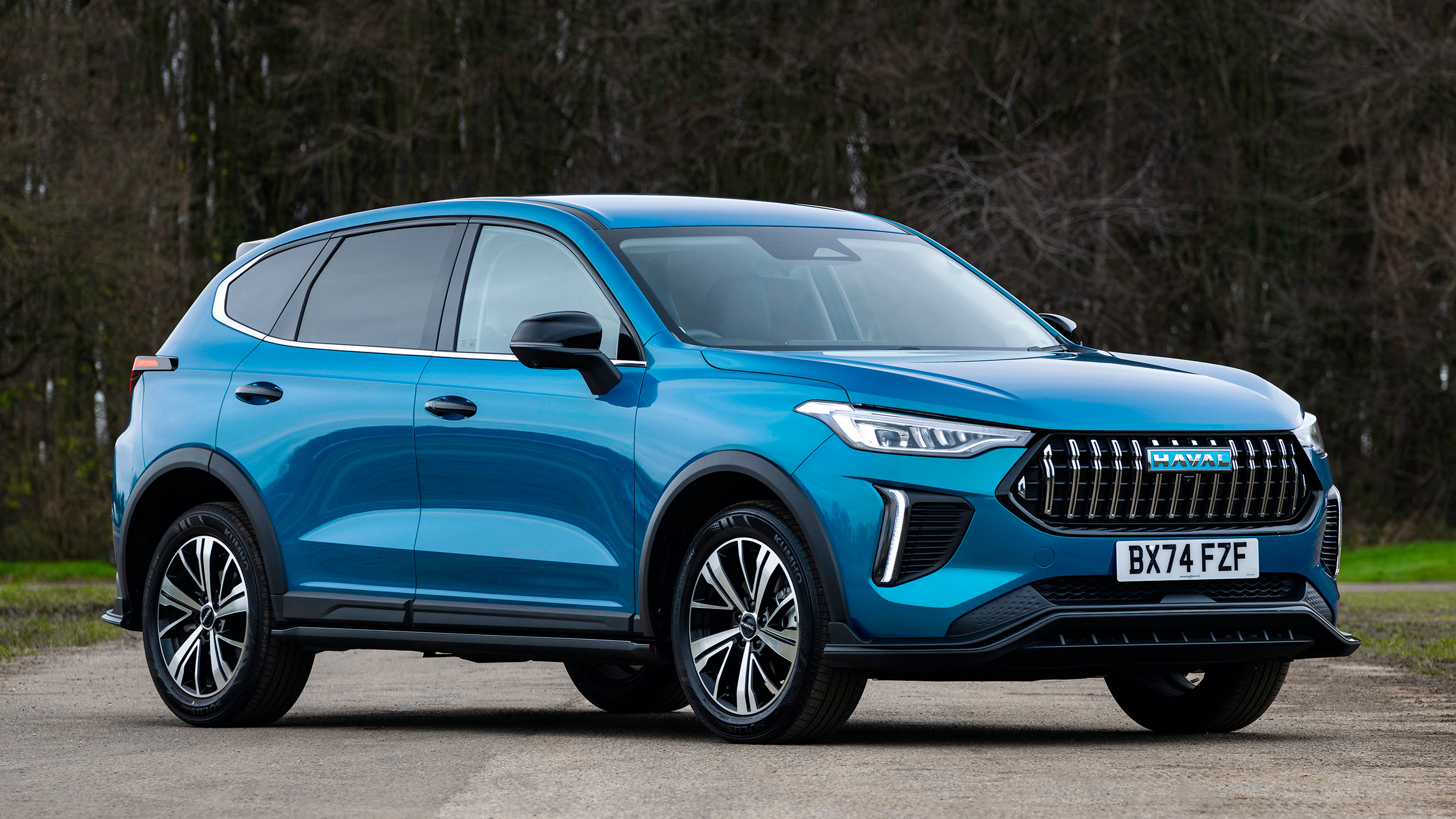Haval Jolion Pro front quarter