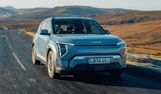 Kia EV3 front quarter driving