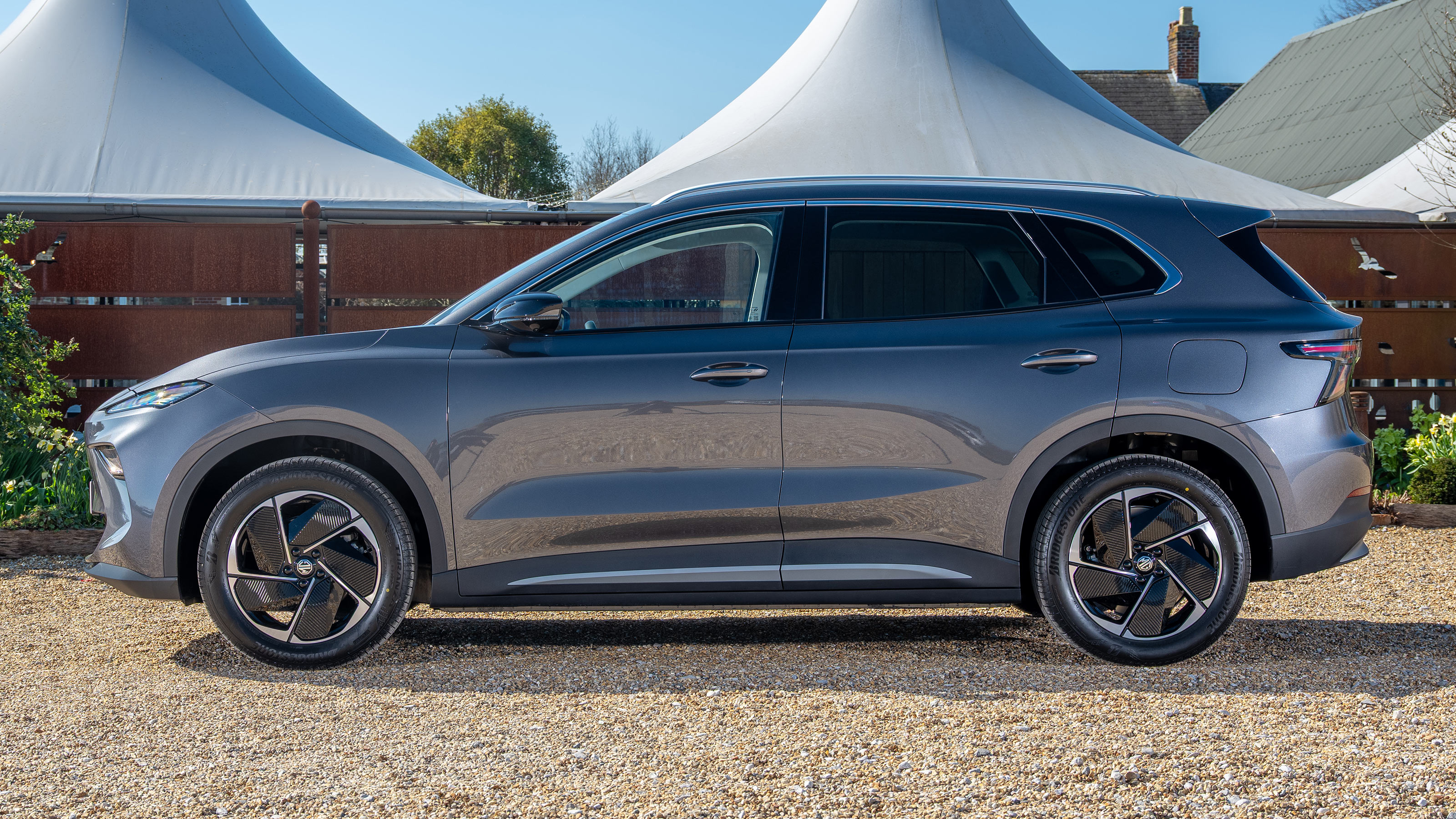 MGS5 EV profile