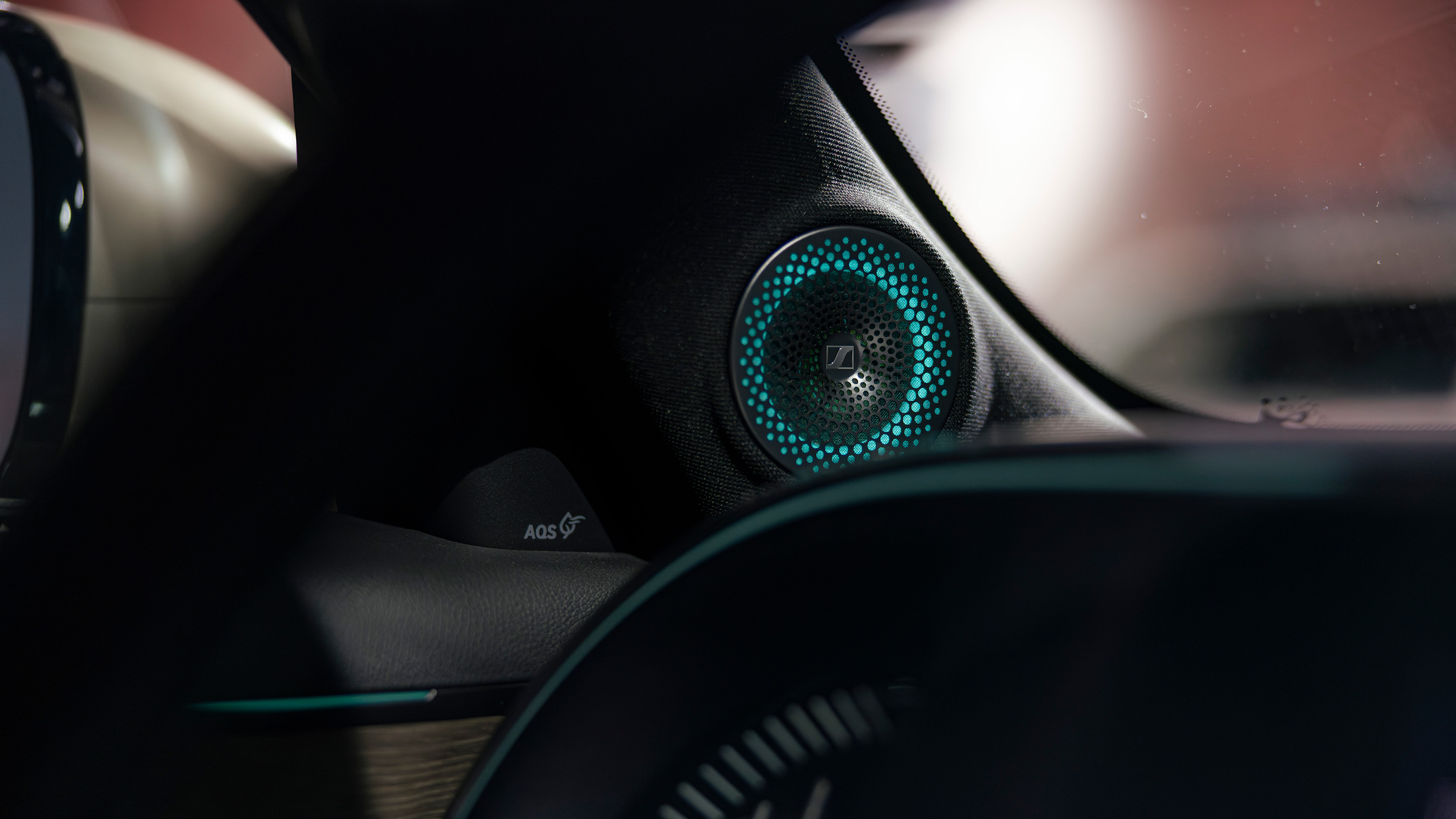 Smart 5 speaker