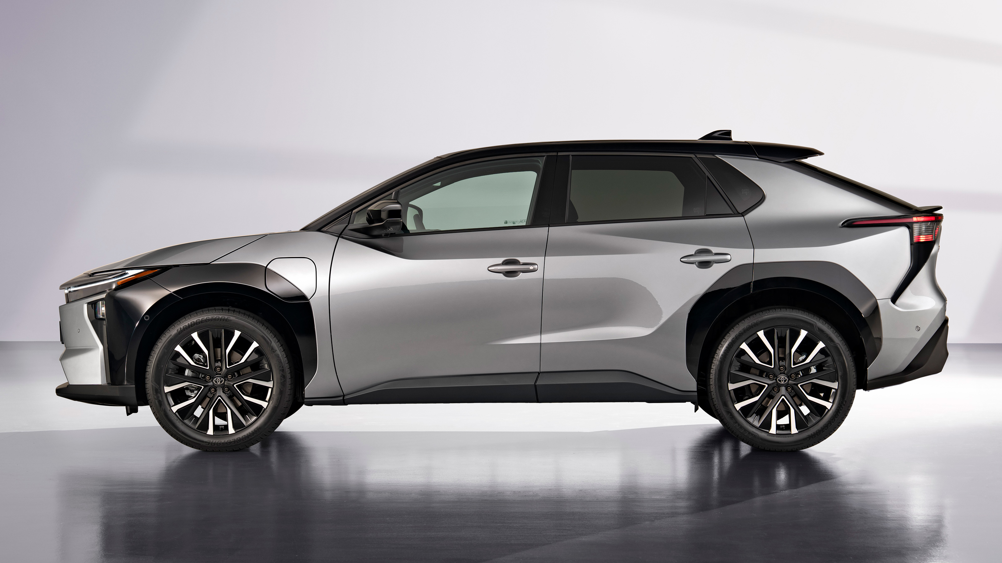 2025 Toyota bZ4X profile