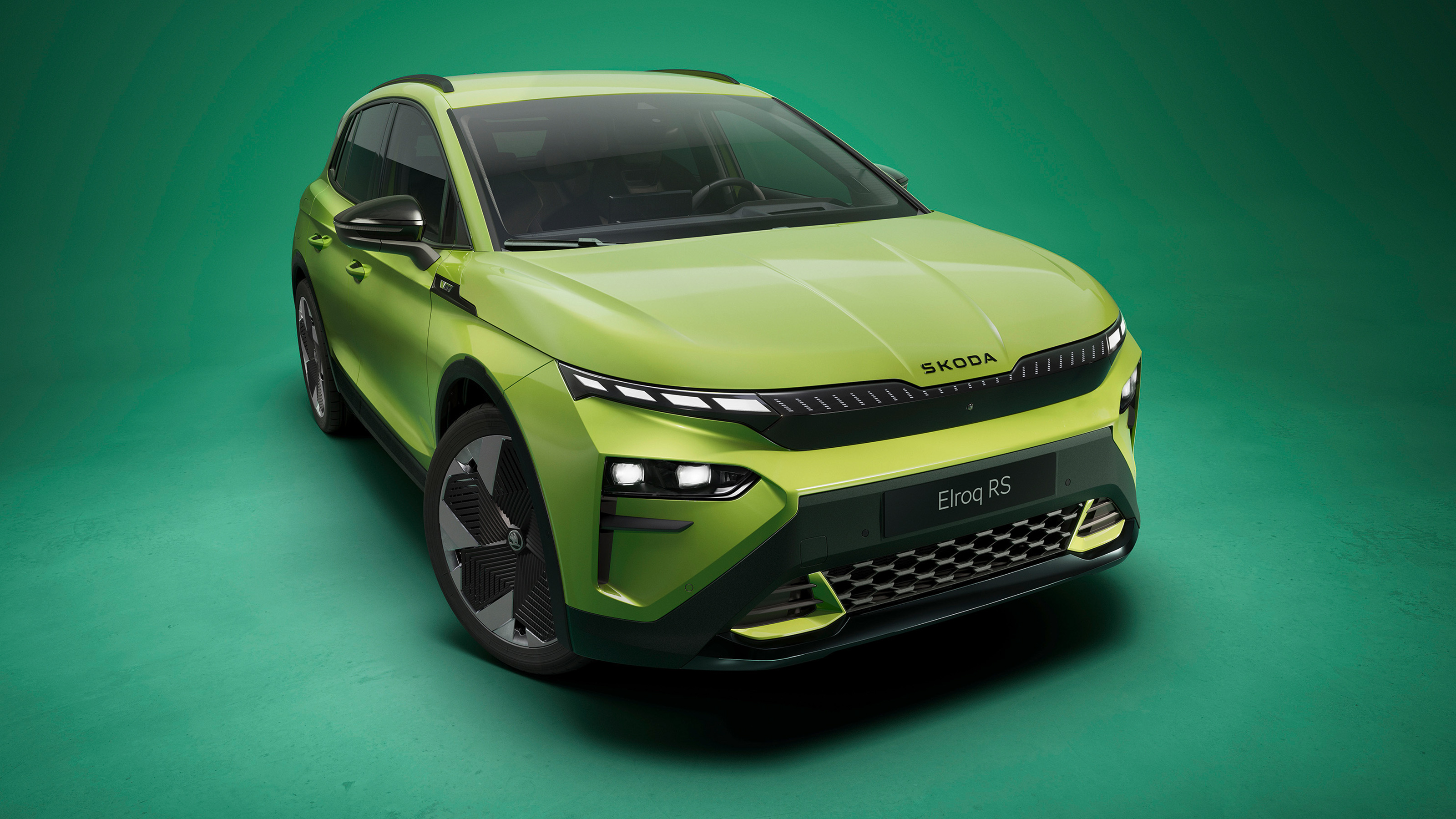 Skoda Elroq vRS front quarter