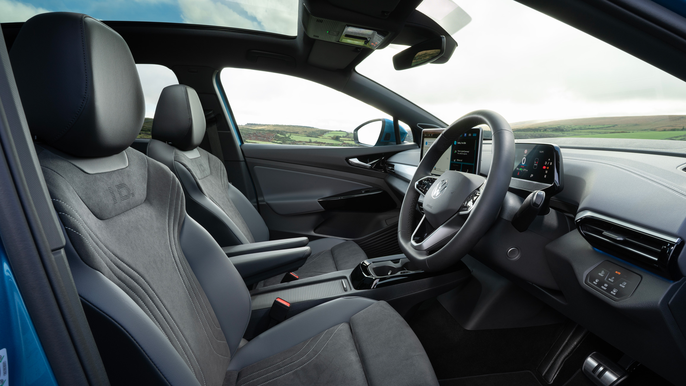 Volkswagen ID.5 side front interior