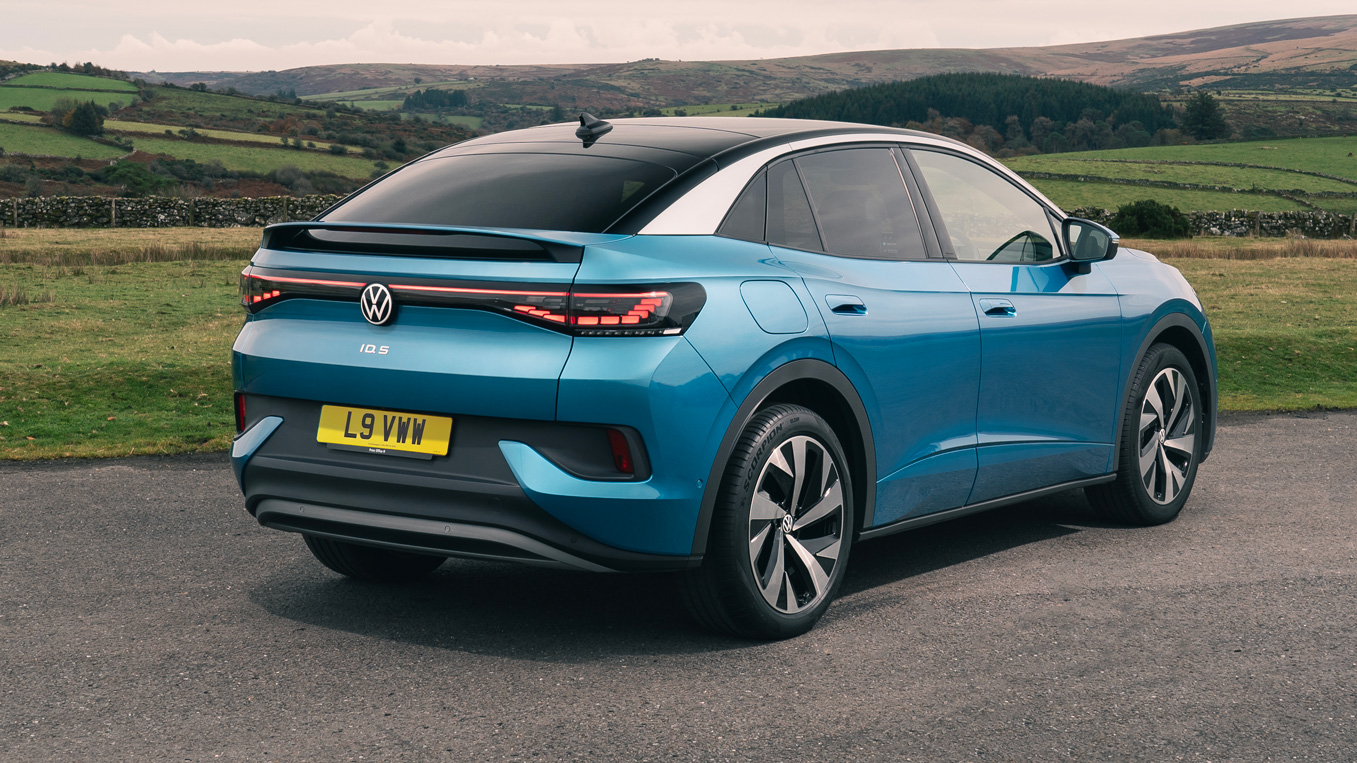 Volkswagen ID.5 rear quarter static