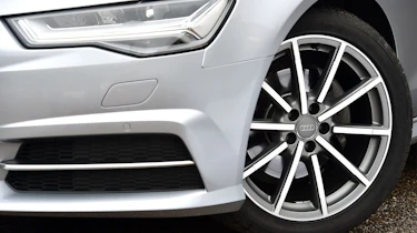 S line models get sports suspension, however this can be substituted with a more comfortable setup