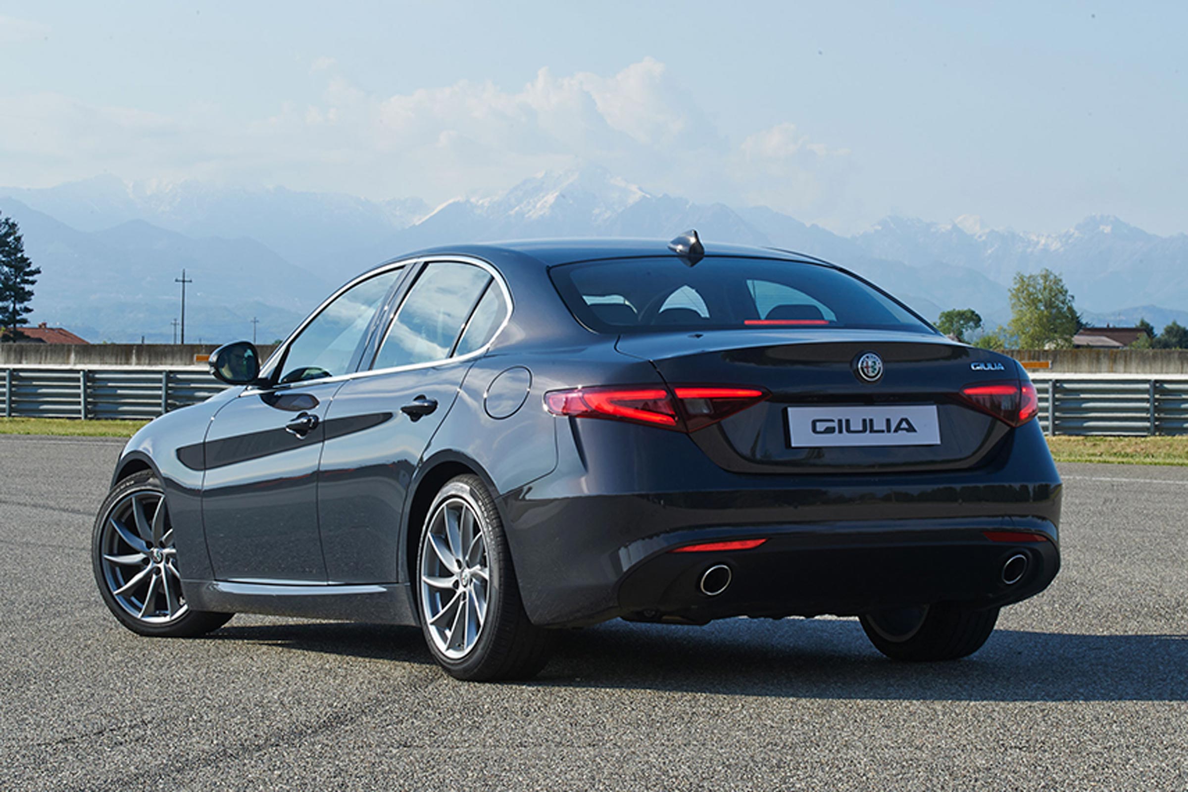 While looks are subjective, it's also a seriously stylish car to our eyes