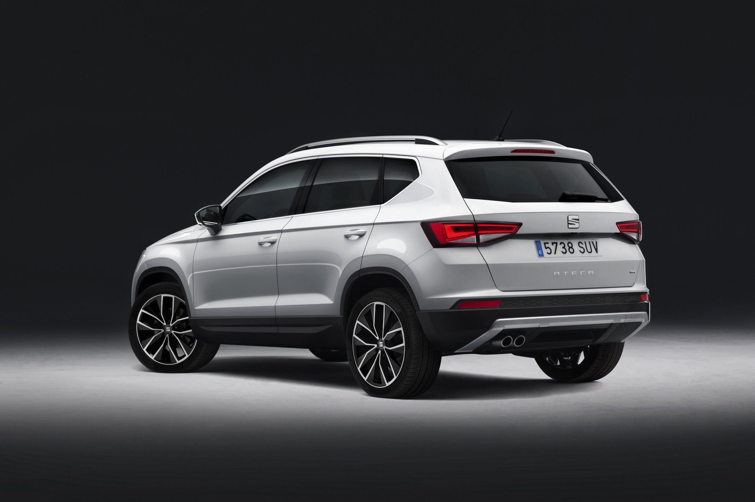 While the raised ride-height and plastic body cladding hint at its off road pretensions